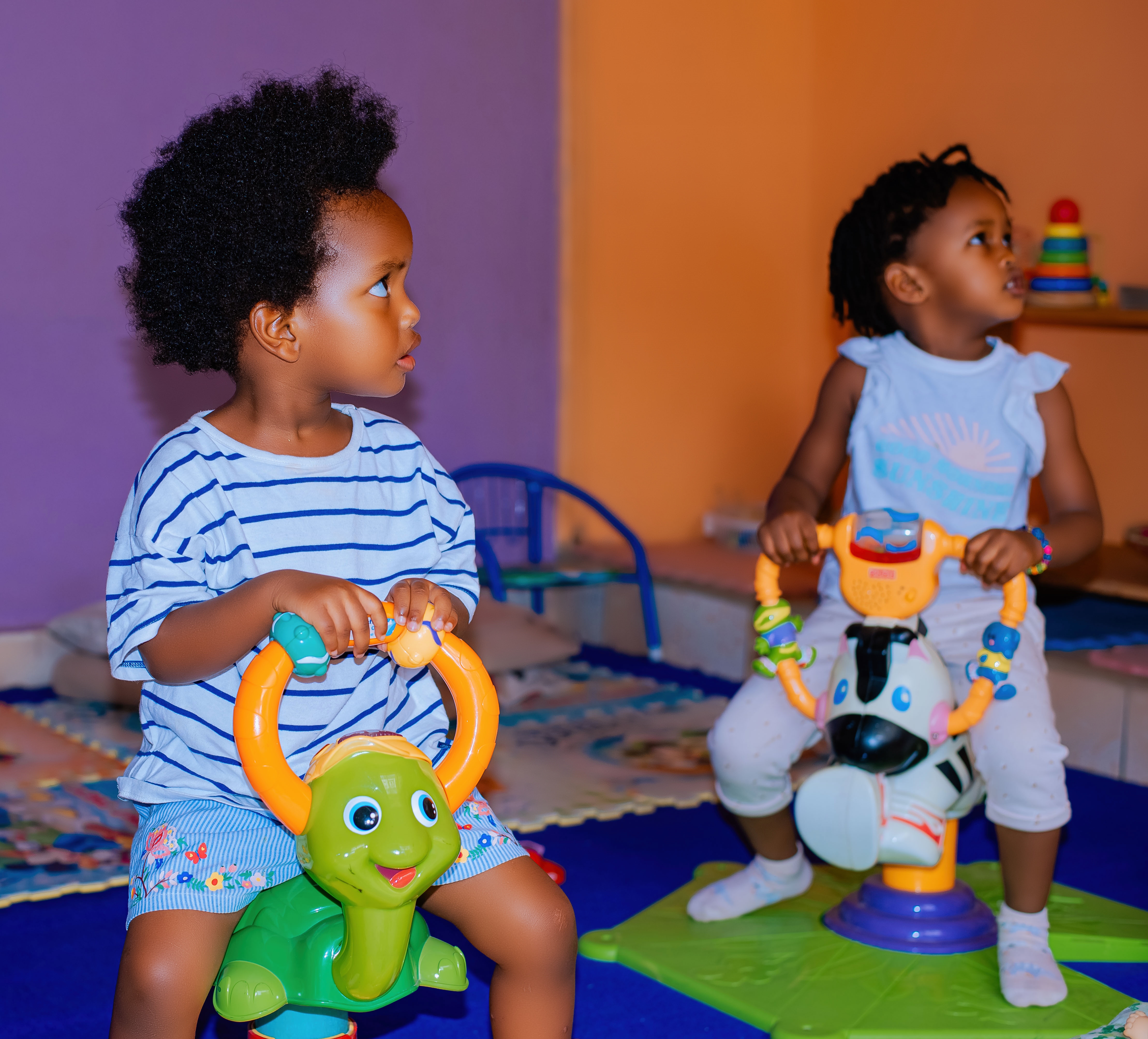 Enfants apprenant en classe